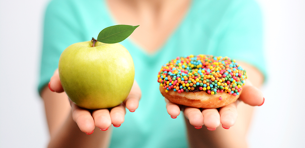 Choosing between an apple or a donut